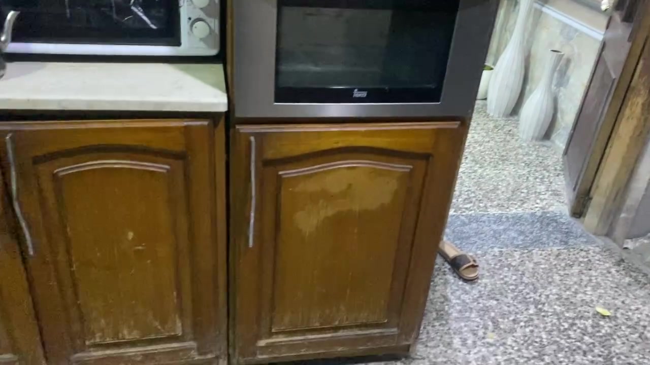 كاونتر للبيع درجه أولى
يحتاجله تعديلات يصير يخبل 

بغداد البياع 
***********
