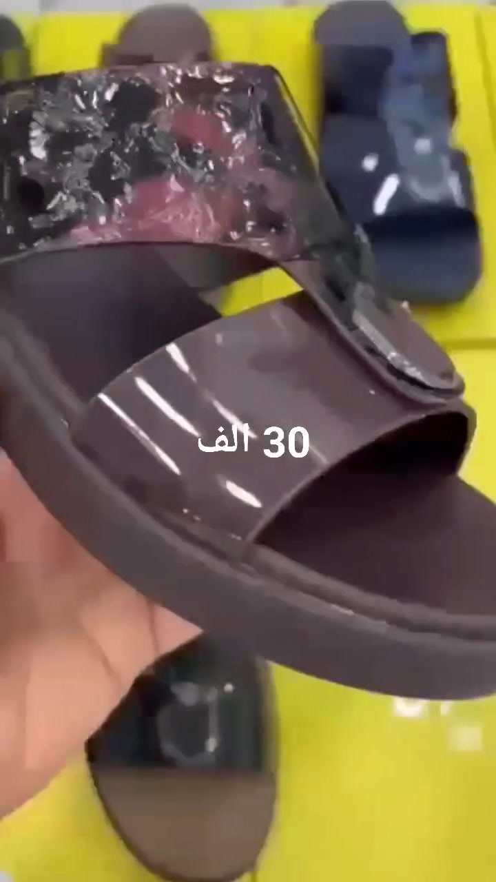 ملابس • ماكو تفاصيل