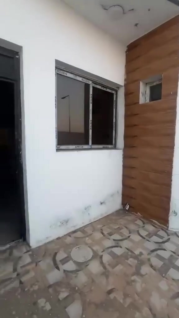 مجمع الزهور ١ • خلف جامعة السراج • غرفتين
