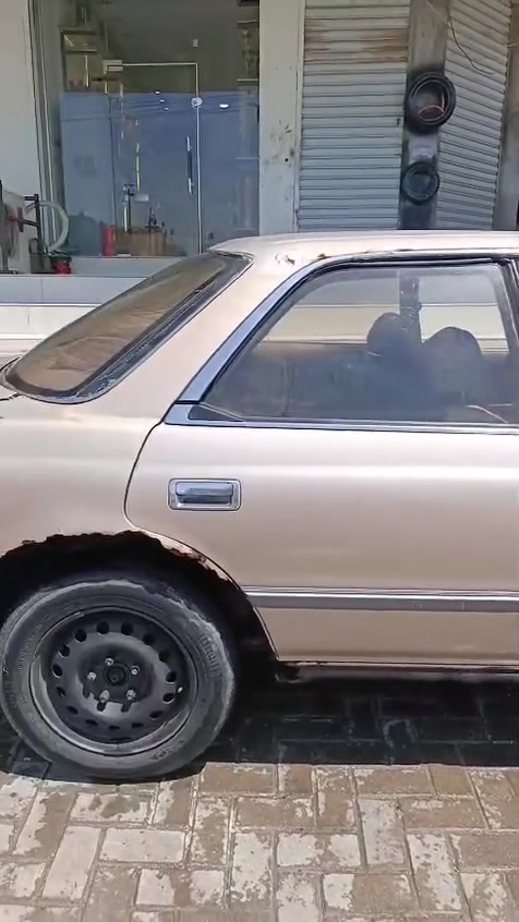 السلام وعليكم ورحمه الله وبركاته 
سياره للبيع مارك كربلائي كير ومكينه بل باكيت حد اديه خير من الله البدي شوف العين راعي جيرانه شرط التحويل ثاني يوم السعر 27 وبيه مجال حق الجيه المكان البصره ابو الخصيب واني بخدمتكم *********** واتساب
*********** شريحه
