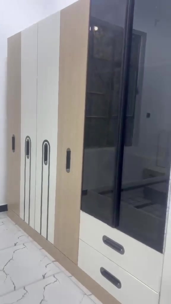 غرفه تركيا اصليه حديثه فقط منصوبها  سرير مخزن اناره داخل الكنتور 5قطع سعر 550 ثابت واصل شد ونقل داخل بغداد محافظات أجوور نقل حجز على وتساب*********** تابعو صفحه 💥
