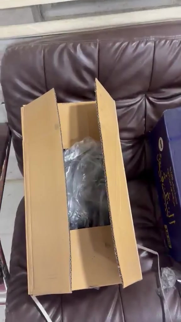 على بركة الله
السلام عليكم 

الى اصحاب الجمله ومحلات الأراگيل تم وصول وجبه  من (فحم البامبوالصيني)

البيع فقط جمله  ومفرد وبأسعار مناسبه جداً الوزن (١٠) كيلو 

و(12) كيلو

الخصائص التي يفضل فيها فحم البامبو على المنتوجات الاخرى هي 

١-تكوينه طبيعيه فهي طبيعيه تماماً ولا يدخل في تركيبه اي مواد كيمياويه اخرى أو شيئ أخر لهذا فهو لايغير طعم ورائحة النرجيله 

٢- عديم البخار والرائحه ولهذا فأنه لايسبب الدوخه والم الراس 

٣- رماده المحترق يبقى عليه ولا يتناثر على الارض 

٤- يستمر حرقه لمده طويله وبدون اخماد ( مدة اشتعاله اكثر من ساعاتان وبدون اخماد ) 

٥- فحم بامبو لا يحتاج الى تكرار التغيير والتبديل مره ثانيه

للحجز 

***********
