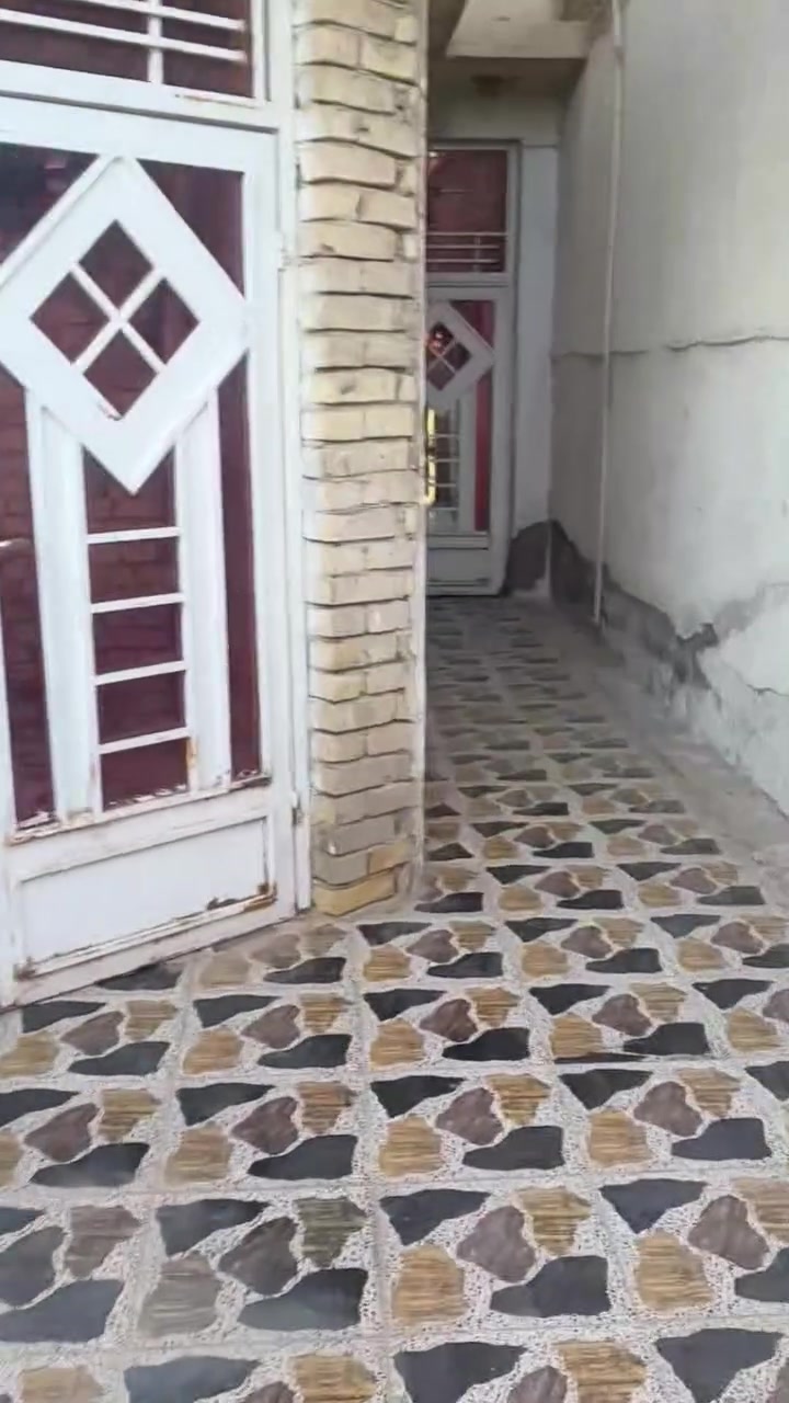 بيت للبيع 100 متر 5في20
الخاجيه قرب افران العراق شارع سكله جابر الزيدي 
طرمه استقبال ممر بصف الاستقبال 

هول داخلي

مطبخ 

حمام داخلي

صيحات خارجية

منور

درج دائري بايه ومرايه

محجر درج المنيوين 

غرفةنوم 2فوك 

درج للسطح 

سطح شتايكر 

السعر145 قابل للتفاوض

العالم والاستفار اتصل

‏‪***********‬‏
