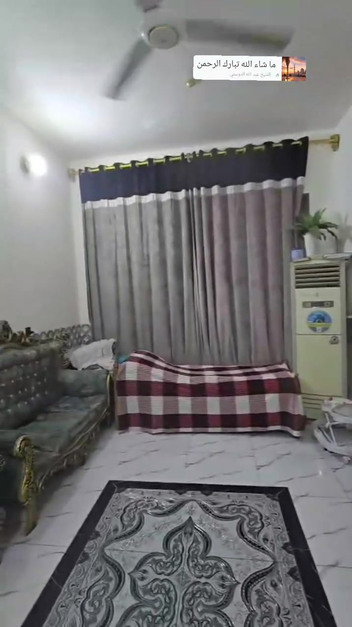 بيت للأيجار 50 متر ثلاث طوابق (الطابق الاول) يحتوي على صاله واستقبال ومطبخ ومجموعه صحيه
(الطابق الثاني) *يحتوي على غرفتين غرفه كبيره وغرفه للأطفال وصاله ومجموعه صحيه
(الطابق الثالث) مخزن زائد بيتونه
البيت نظيف جدآ بناء حديث
ملاحظه/البيت يحتوي على خط مولده ذهبي وانترنيت ضوئي
والأيجار بدون دلاليه ولا مقدمه
العنوان :خلف الألعاب السندباد قرب أسواق الخفاجي
سعر الأيجار 500 قفل مع الماء والكهرباء

للأستفسار الاتصال على الرقم ***********
