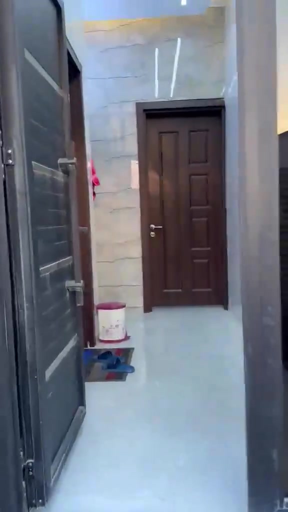 دار للبيع طابو صرف للبيع الموقع ابي غرق دور محطة الكهرباء الغازيه بناء حديث المساحه ٣٠٠ متر طابقين للاستفسار مراجعة مكتب الضاحيه للعقار هاتف ***********
