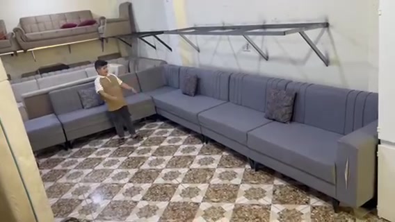 بؤ فروشتن
١٤ نةفةريية
قوماشي كابوية
***********
