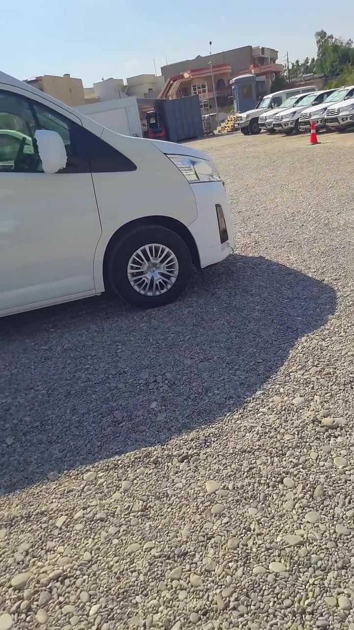 البيع موديل ٢٦ ماشيه ٢٠ بل ضمان الشركة ساس كفاله سياره بانزين مكانه ديالى سعر ٤٤٠ جاهزه ***********
