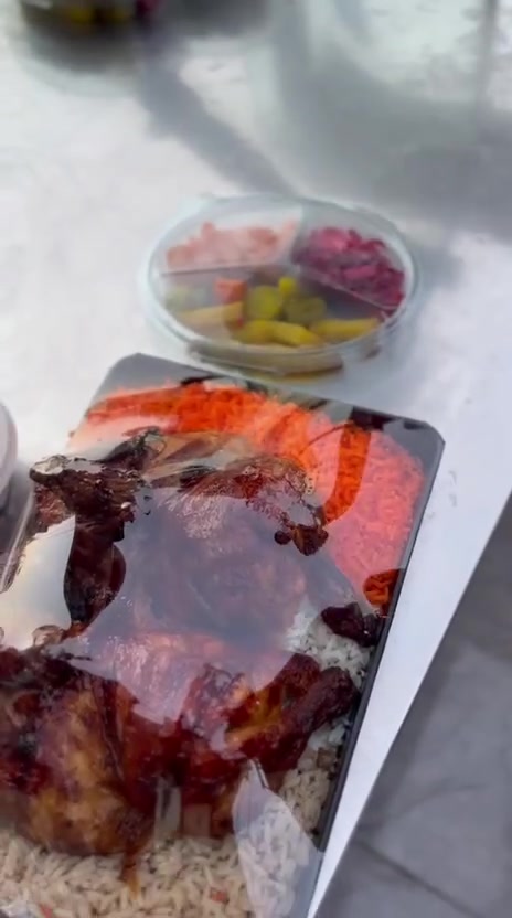 مساء الخير والعافية زبائنه الكرام 😍🧑‍🍳🧑‍🍳✅ 🐔 

صينيه دجاجه شوي كامله مع مروكات وخبز ومقبلات 3انواع تمن ✅🐔 دجاج عراقي 🇮🇶🇮🇶 

كل هذا الدلال #12الف فقط ✅ خل ياكل الفقير 

صينيه نص دجاج شوي #7الاف

مجموعه مطاعم الزعفرانية فرع شارع المعهد فرع دجاج المشوي 🐔🇮🇶 

ارقام التوصيل واتساب ✅🛵☎️ 
***********
***********

#ملاحظة....وزن دجاجه كيلو و600 دجاجه جبيرة وتكفي عائلة وعليكم بالف عافيه 🍖🍗🐔🇮🇶🚨🚨🚨

#الزعفرانية #دجاج
#تفليش الاسعار 
#تابعونا
