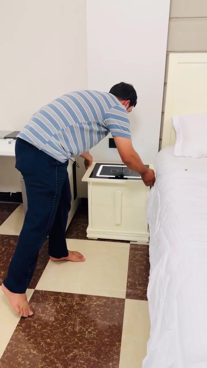 معمل نجارة نور الهدى 🪚لكافة انواع الاخشاب🚪عنوان 📍قضاء عفك 🚗مقابيل قائمقاميه🏢***********📞***********#غرف #نجارة #ابواب #تصاميم #العراق
