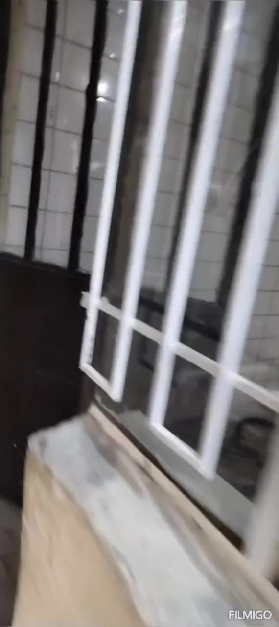 السلام عليكم مشتمل للبيع المساحة ٨٠ متر الوجه ٤ نزال ٢٠ طابو ملك صرف يحتوي الطابق الأول مطبخ خدمات منور غرفه نوم الطابق الثاني غرفه نوم خدمات قطع من اصل ٢٠٠ بعده ما مقطوع الموقع مميز البياع الشهداء شارع المضخة الاول اللاستفسار اتصل *********** السعر مناسب
