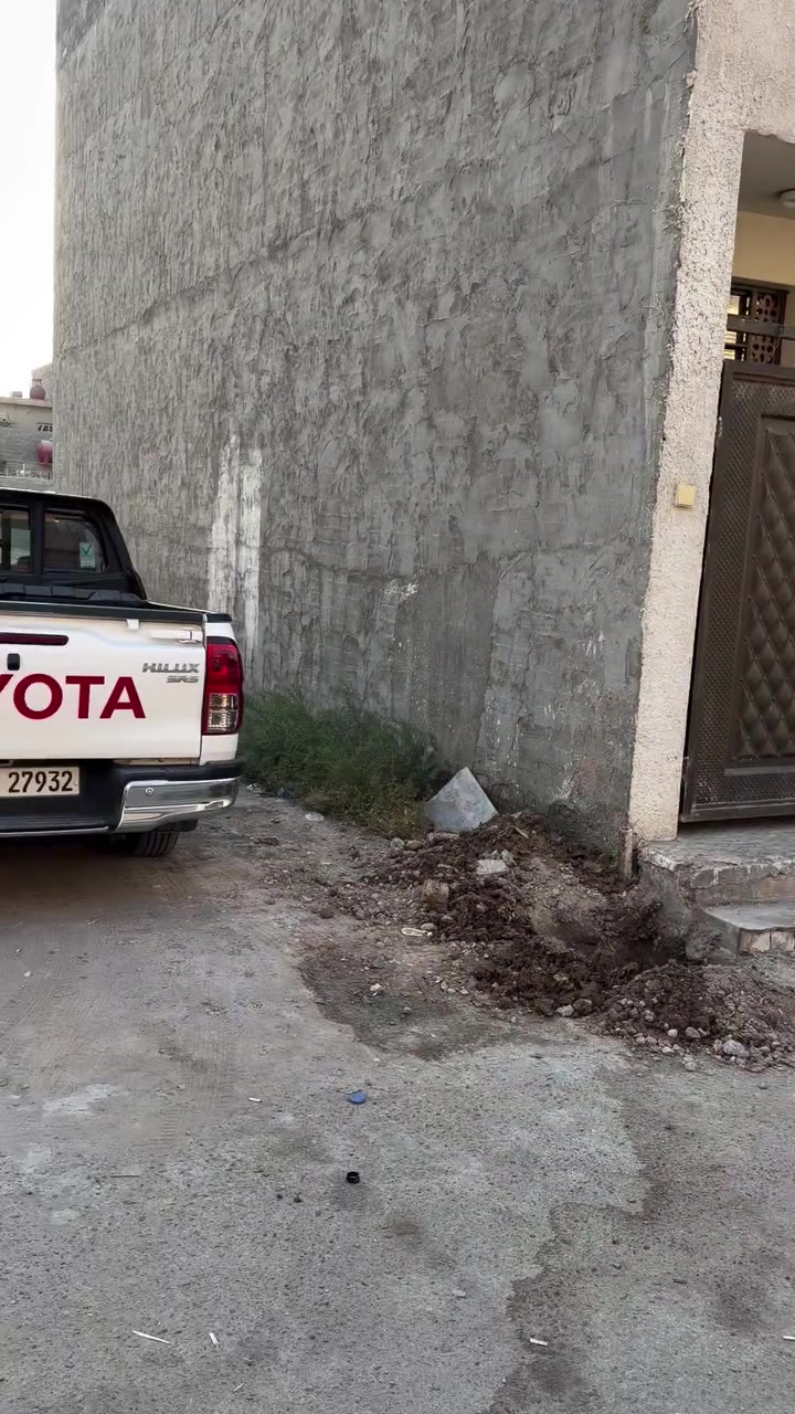 للبيع‼️
قطعة ارض في منطقة كميرة خلف جامع ابو الزهراء 
مساحتها 50 متر واجهة 4 نزال 12.5 متر 
سعرها 26 مليون
رقم صاحبها ***********
