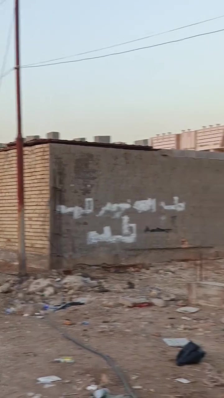 سلام عليكم قطعة أرض للبيع المساحه ١٣٥٠ متر طابو زراعي سند ٢٥ الموقع سبع قصور شارع المشروع قرب المستوصف شارع ٢٠ الا ستفسار تصال على رقم الهاتف *********** السعره ١٦٠ وا بيه مجال
