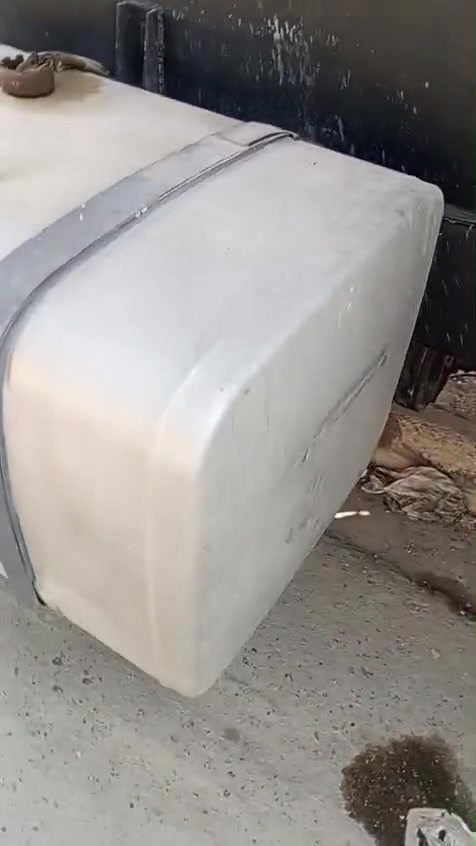 تانكي كاز ٤٠٠ لتر بعده جديد مكان بغداد لاتصال ***********
