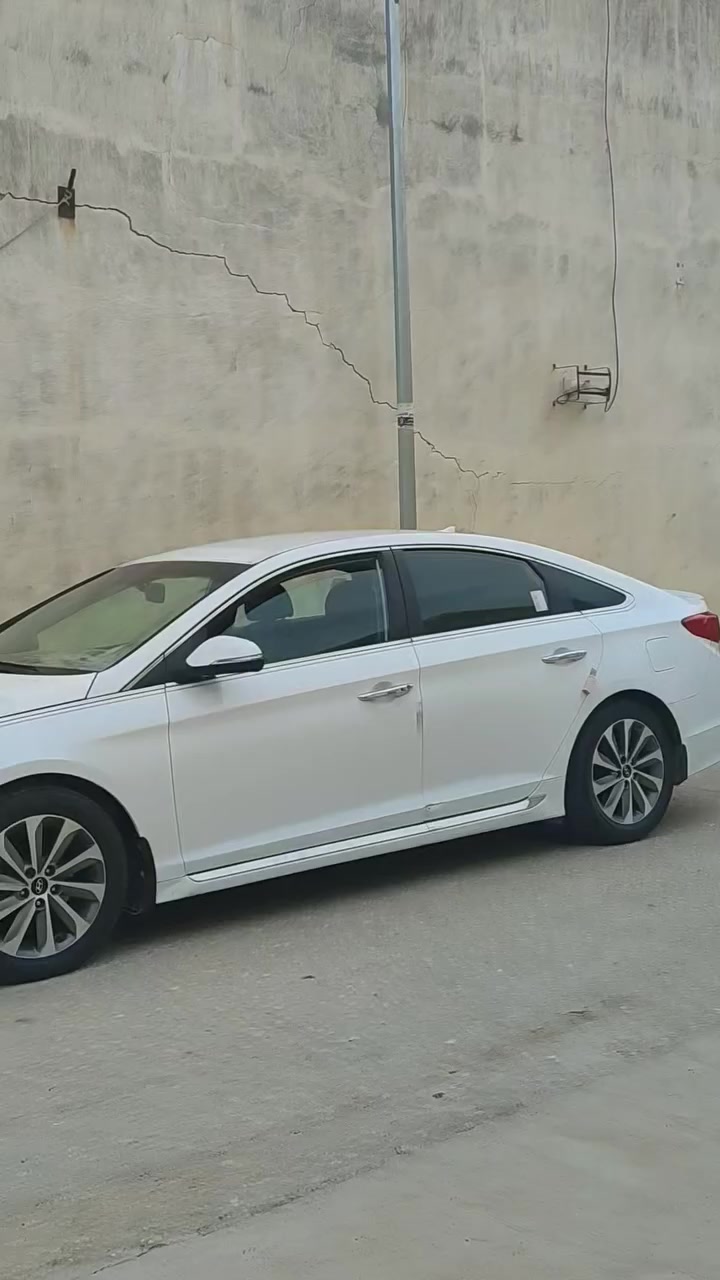 السلام عليكم
اليريد الجديد هاذا الجديد
 

السياره مامتعوبه ابد

امريكي كفاله من الصبغ والتبديل والضربة قطرة صبغ مابيها السيارة

بيها فقط تكشير صبغ شوية مو هواي

ضربتة مال امريكا بس دعامية امامية

بيها نضافت داوخل شرط زيروووو

وشرط الفحص والسونار وين ميعجبك تفحص افحص
 
سياره جديده جديده
 و.دواخل. شرط زيرو شرط 
ماشيه 110 حقيقي✋ 

سوناتا 2015
امريكي...
رقم ذي قار دولي 27  ...
بسمي..
المواصفات...  .   .

SPORT 
سبورت . ....

بصمه....
بصمه ابواب وتشغيل...
تحكم ستيرن...
ثلاث انضمه قياده..
ترايش نيكل دوس....
دبل كزوز....
اشاير بالمري....
. 
كشن كهرباء.... 
 بلاد جلد لون اسود...
بلوتوث مكان شحن..... 
....
...
صدر امامي وخلفي بشرط سياره زيرو...
تخم تاير جديد توني شادة... 

 .... 
محرك 2400  ...
كير ومكينه نضاف يخبلن صدر خلفي وامامي جديد
ويل سبورت بلاد ...

مانقصها لو برغي نضافه 1ع1
السيارة جديدة شكد متتوقع

السعر بلاش 113
 بيها مجال للشراي 

***********

مكلف بالنشر ماعندي ماسنجر
...
رجاء الموشراي لايضل ينطي اسعار بكيفه
السيارة بالحقيقه احله من الصور بأكثر
