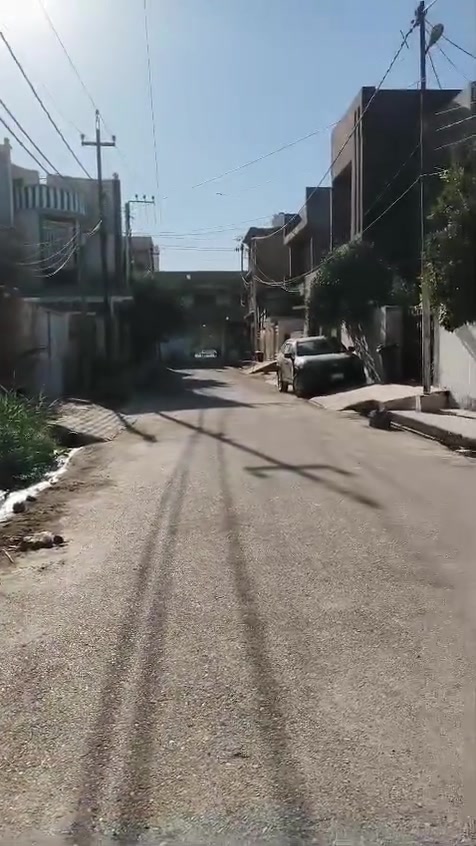 مشتمل للبيع بعقوبة حي المعلمين
المساحة ٩٠متر @

الموقع قرب عمارة سلوان 

البيت مؤجر ٢٠٠الف 

للاستفسار ***********
