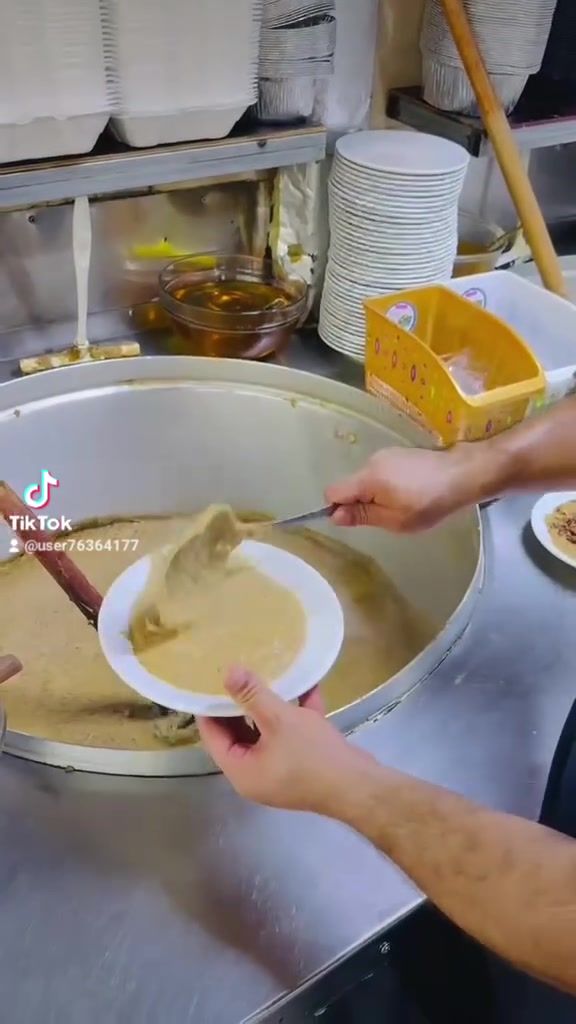 مطعم حجي سلام • شارع ابو صخير • توصيل