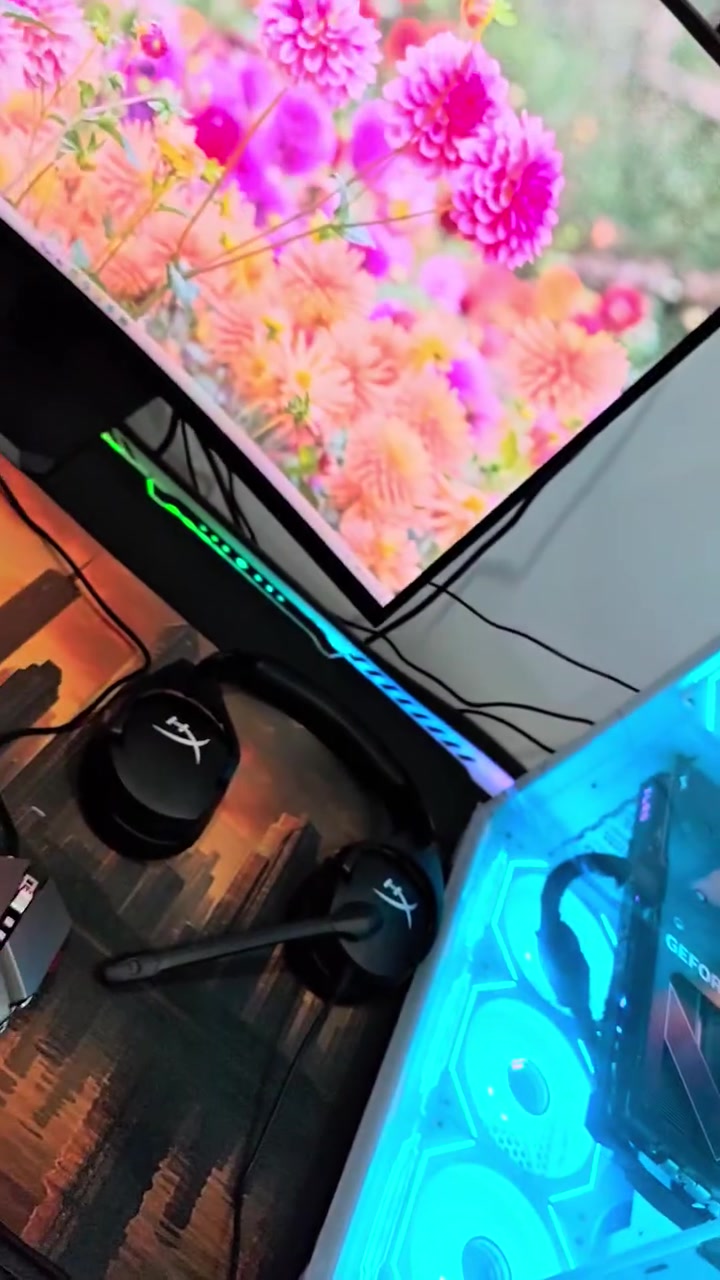 تجميعية pc للبيع 
استعمال شهر واحد بعده بلضمان
المواصفات 
RTX 4070 SUPER 12 GB GAMENIG VERTO
I5 14400F
B760M K GIGABAYTR V2 DDR4
CORSAIR RGB PRO 16GB DDR4
SSD 1TB GEN 4
PSO ROKET 850W BRONZE
 DARK FLASH TH285 ATX GAMING CASE WHITE
XIGMATEK FENIX 240 ARCTIC WHITE (WH)
+ 
شاشه GIGABYTE 185 H 2K
يوبي اس اونلاين THE ROCK 1KV
كيبورد msi vigor v2
سماعات hayper x
ماوس pro gaming 
ميز كيمنك اربيجي
كرسي كيمنك برو
كراتين القطع كله موجوده مع وصل شراء وصل الضمان
للتواصل خاص او رقم الهاتف ***********
