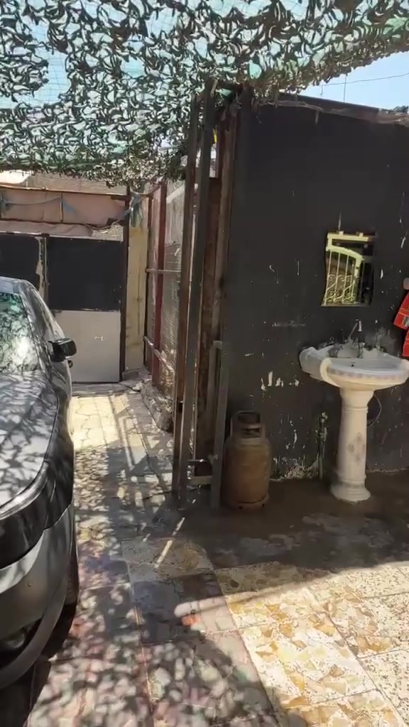 قطاع 35 • ١٤٤م • كراج وحديقة