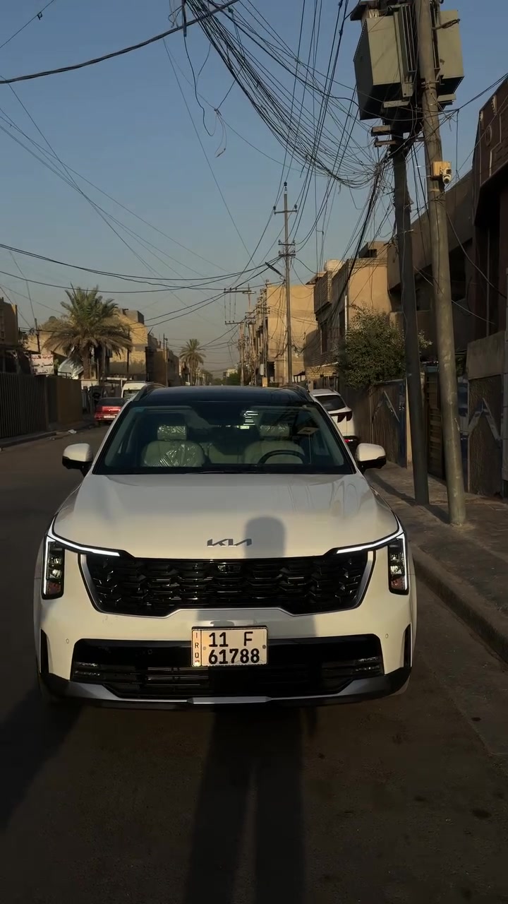 كيا سورنتو موديل 2026 زيرو خليجي ماشيه 4000الف بانورما بيه تبديلات دهن عدد 2
5كامرات 

تتدقدم وترجع بل ريمونت 

كشنائت حار بارد 

*********** عنوان بغداد الجديدة 

سيارة باسمي 

بيه بارد دي بي ار فقط لا صبغ ولا تكحيل 

موضح بل فديو
