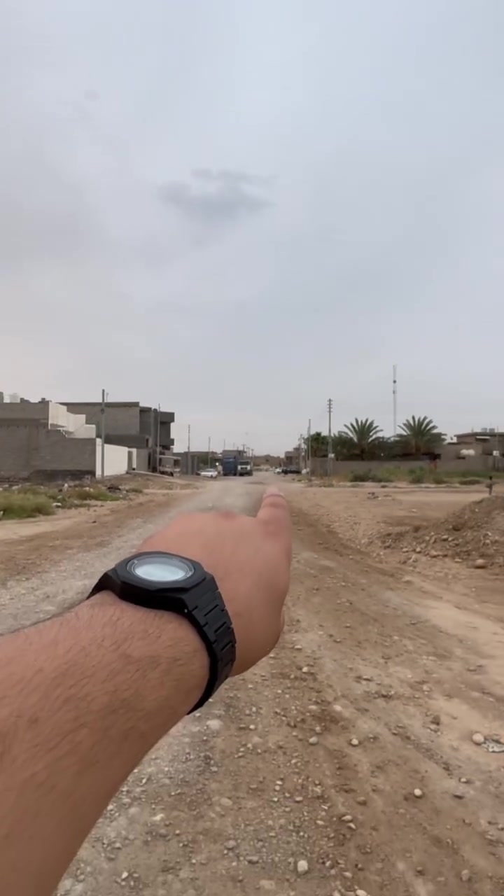 أرض • ماكو تفاصيل • موقع غير محدد