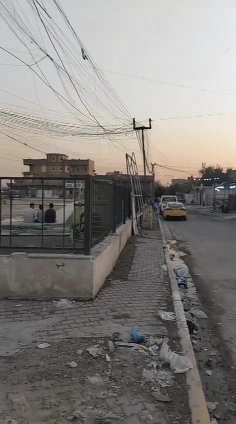 سلام عليكم قطعه ارض لبيع مساحته 150الواجهيه 10نزل 15مع التشجير ضمن القطعه موقع ركن على شارع الضغط ام الكبر والاغزلان اي ستفسار اتصل ***********
