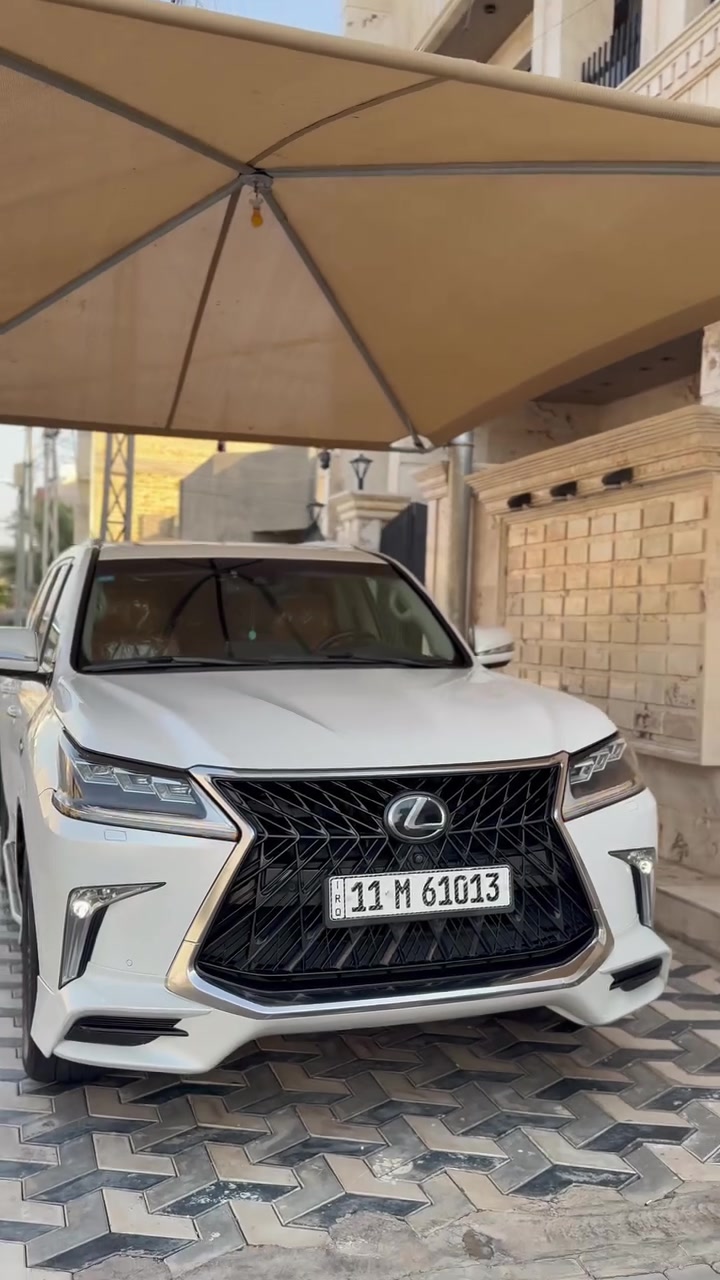 سلام عليكم
الفخامه اليابانية 🇯🇵🇯🇵🇯🇵

لكزز 2020بريم اصل 

رقم بغداد 

ماشيه 114الف  

8سلندر 5700

شاشات خليفه 

كشنات كهربائيه

حساسات خلفي وأمامي 

تحديد مسار ردار امامي 

تخم تاير جديد اصلي 

السياره مكفوله ماعدا بارد بل باب خلفي بدون صبغ 

السعر750 وبيه مجال 

كوت /***********
