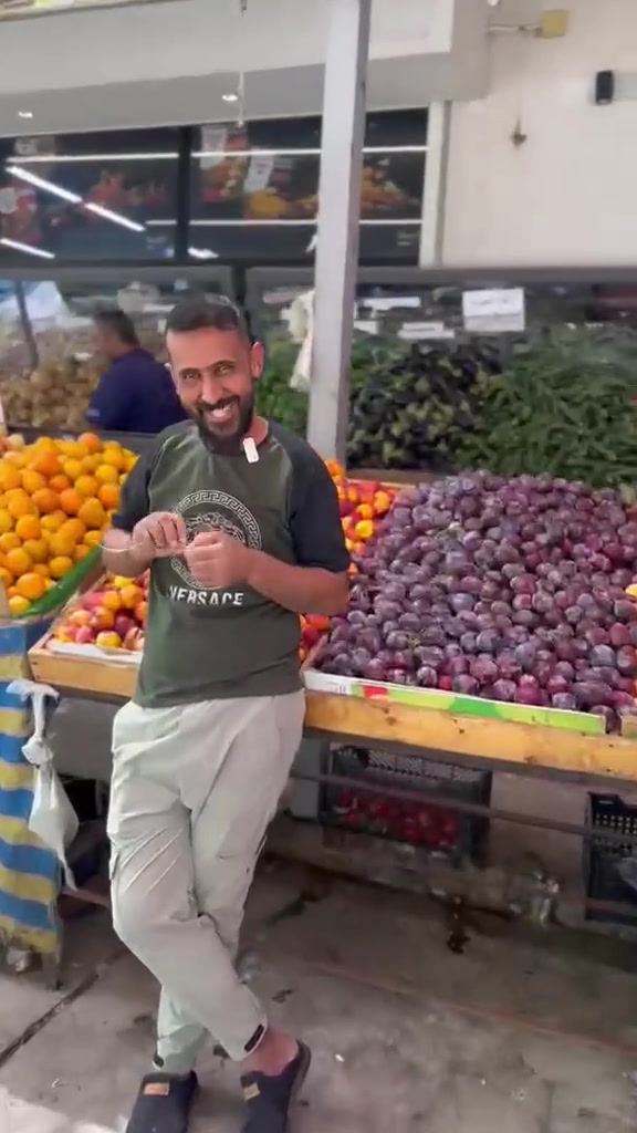 اللهم صل على محمد وال محمد يم علوه مروان كلشي حصري وجديد بغداد حي الجامعه قرب معجنات ذهب شارع العاني عروض مستمره بس يوميه العروض تختلف يعني يوميه شكل ***********
