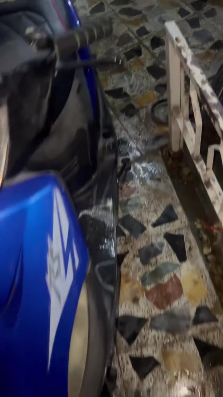 السلام عليكم ماكس عدله الدراجه نضيفه شلعه ومعدل اذا مو شلعه ومعدل لا تاخدها الدراجه حلو كفرات لونين الدراجه كامله نكره من الصبح السعر ب٥٠٠وبيها محال رقم *********** ومكان بغداد حي القاهر ه
ملاحظه صينيه وفج وعنبار ويده جدد بل جيس بس شدهم ونقصها عرموطه هندر  
وانطيك ويا يدايد رياضي وبلادي
