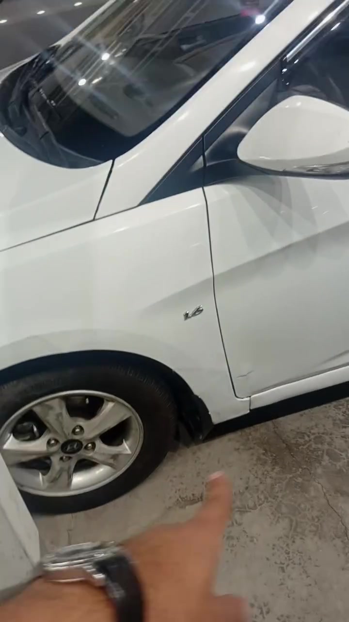 للبيع اكسنت 2013 خليجي رقم بغداد مكينة دوش 1600 مكينة مفتوحة بحالة جيدة تراي يخبل تبريد ثلج صدر جيد تخم تاير جديد بأسمنا هزة وفحص جديد بيه صبغ باب وجاملغ خلفي ومكانات بارد بسيطة سونار مرفق معاها وتصوير فيديو موضح بي شاشة وكاميرا وحساسات حلوة السيارة مال بيت السعر بدون عملة رجاءا تعجبك بهذا السعر اتصل اتريد تعامل لا تتصل لان ماكو بهيج سعر السيارة 75$ قفل موجودة بالمحمودية اي استفسار ***********
