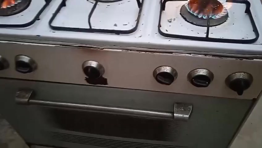 طباخ • مستعمل • نظيف