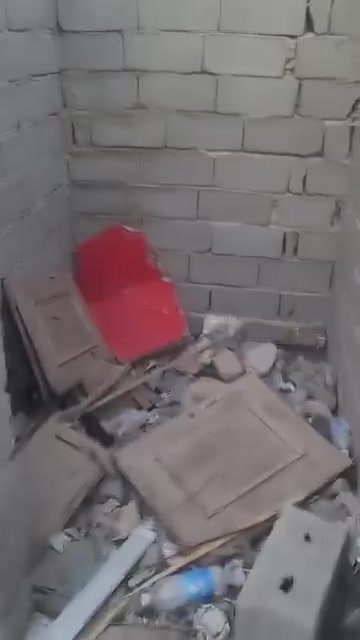 السلام عليكم اخوتي الافاضل 
بيت هيكل للبيع ( مساحة ٧٨ ) واقع حال المكان ام الكبر والغزلان فرع مخبز الروعة ( الفرع مقرنص مي وكهرباء كامل من كلشي ) العقار واقع حال ( سعر ٢٠ مليون قفل ) أتصال ( ***********)
