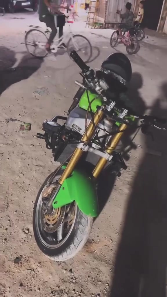 كاوسكي • ٢٠٠٤ • نقصه