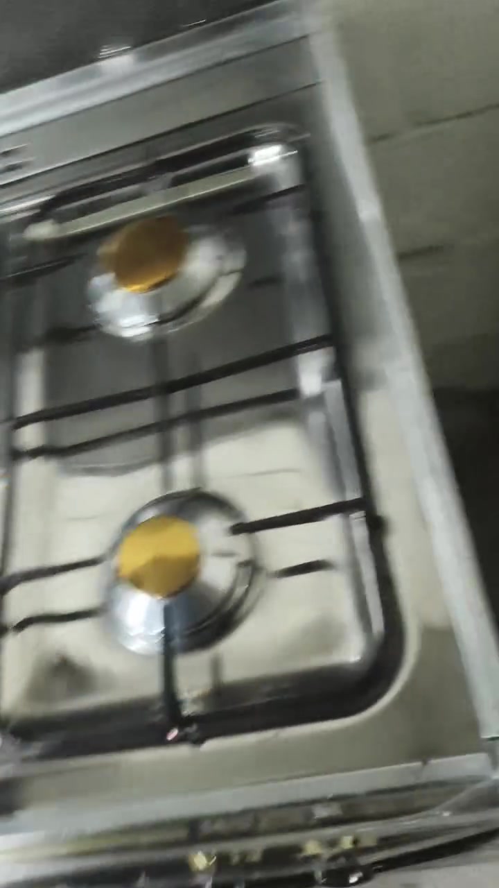 طباخات كريازي باله شرط شغل سعر مناسب ناصريه قرب سجن الاصلاحي ***********
