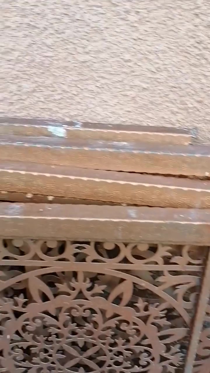 السلام عليكم محجر درج نضيف أو قوي الطول تقريبا ٩ متر الشعب الاتصال ***********
