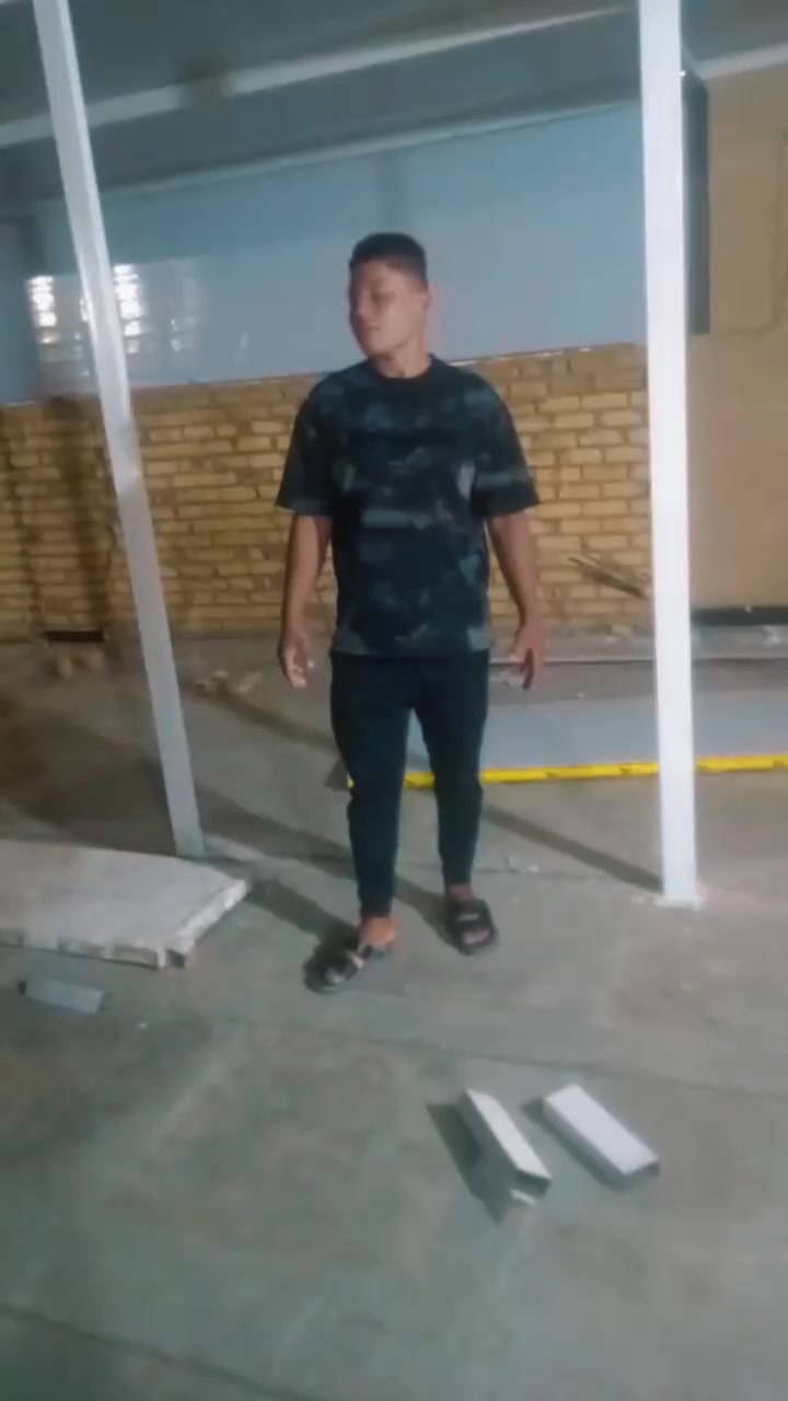 لا توجد تفاصيل

نص مكتوب في الصور:
- داخل واسط حدادين نشتغل حداده واجهات محلات شباك باب جودة في العمل .. دقة في المواعيد لجميع انواع الحداده داخل واسط *********** علاوي الحداد *********** حسين هلال إتصل الآن
