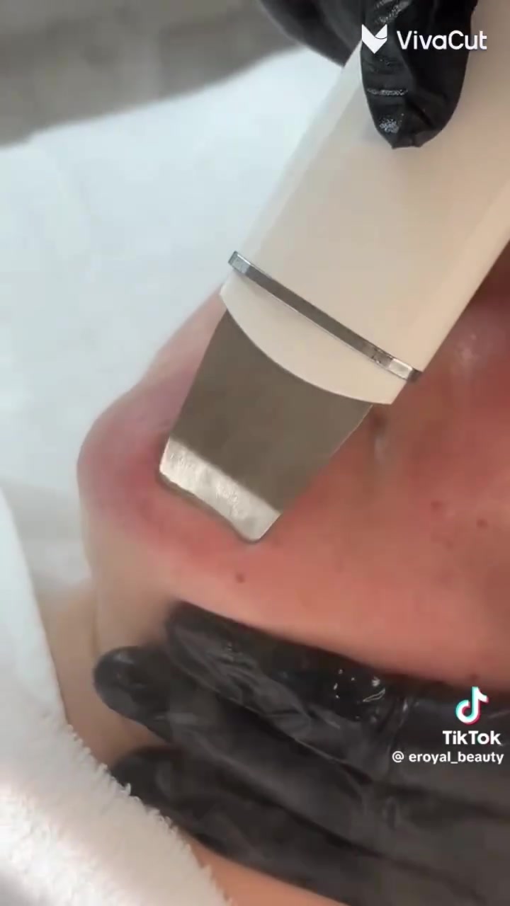 تنظيف عميق بجهاز الهايدروفيشل وبأنسب الأسعار 💛💛
العنوان// المسيب/شارع السابع/صالون حنين الشمري/***********
