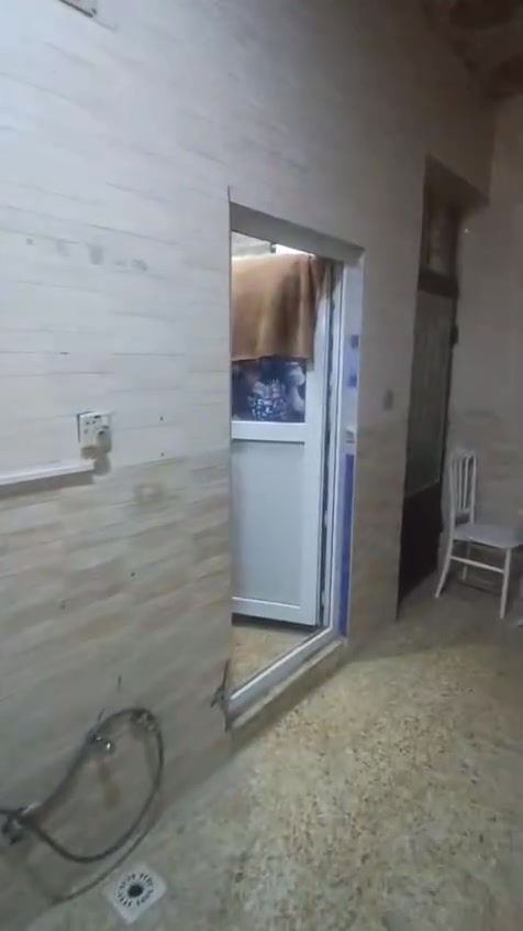 🏠 للبيع بيت جديد في النجف الأشرف – الجديدة الثالثة
📍 قرب شارع حنون – يم مختار أبو سمير
📐 المساحة: 43م
🏗️ بناء جديد – طابقين
🛏️ 3 غرف
🚿 حمامين
📜 طابو صرف
🛣️ شارع رئيسي – واجهة 4م
💰 السعر: 100 مليون وقابل للتفاوض للجادين فقط
📞 للاستفسار والتواصل، راسلني خاص.
*********** 
رقم ثاني بي وتساب ***********
