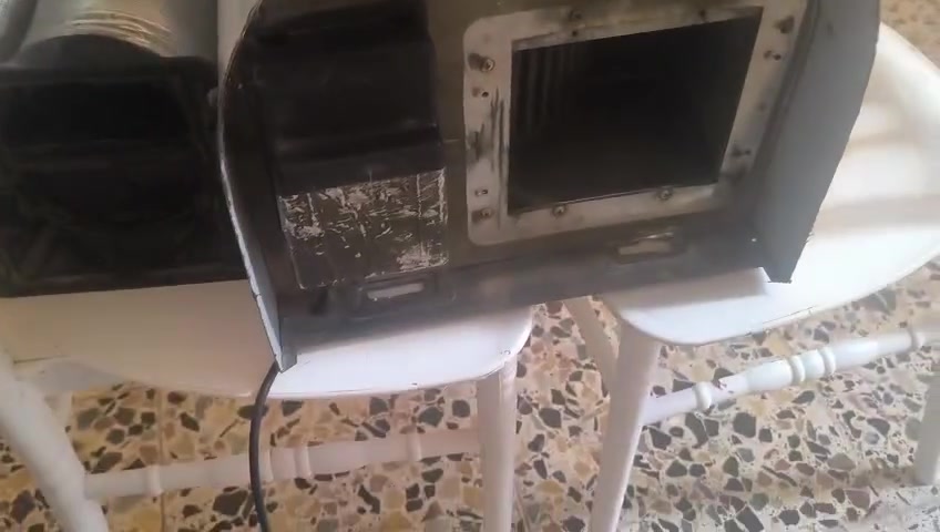للبيع ساحبه هوا ستخدام المطبخ نضيفه كامله غراضهه سعر 40  بي مجال مكاني بغداد هاتف ***********

