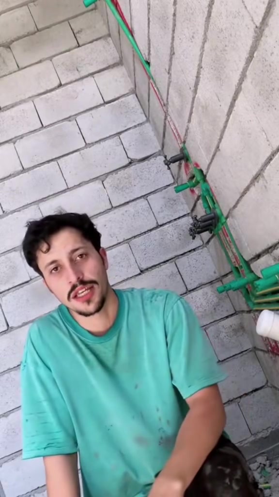 تعبت من البحث عن الأمانة والدقة؟ نحن لديكم ! 🚀
جانب من عمل فريقنا اليوم داخل أحد المنازل تأسيس ماء ومجاري وتقاطير سبالت التزام بالوقت نظافة في العمل ونتائج مبهرة.
للحجز والاستفسار ***********  تواصلوا معنا مباشرة..
 - نعتني بتفاصيلكم.
