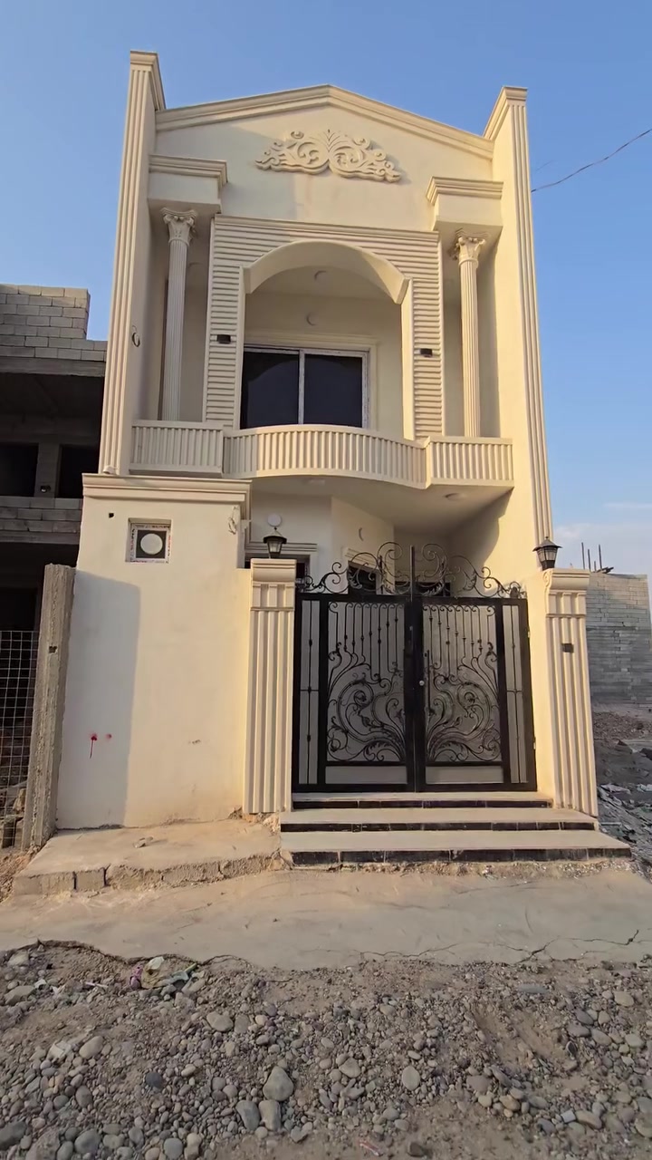 دار للايجار 
تكريت ديوم حي التصنيع مساحه ١٠٠ متر طابقين زيرو يتكون من ٣ غرف نوم صاله مطبخ استقبال صحيات مناور 
للاستفسار 
***********
***********
بشار الكميت للعقار 
تكريت الديوم
