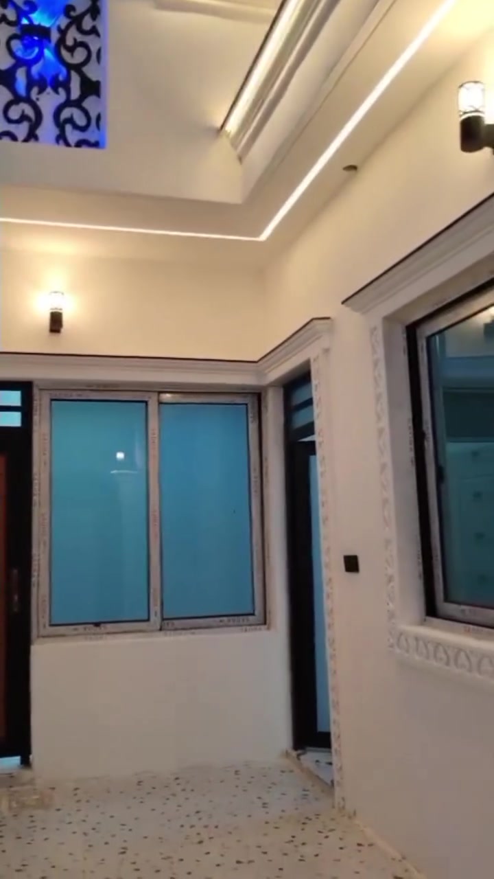 بيت للبيع بيت مية متر مربع حي بدر فرع صيدلية الغدير خلف المستوصف بيت نظام تركي فول ملكي سقف مغربي تبريد مركزي بل سقف ...غرفتين نوم غرفة سويد حمام داخل الغرفة حمام خارجي مطبخ حار مطبخ بارد ستغبال كراج سيارة سعر 48 وبي مجال للستفسار نتصال رقم *********** صاحب الدر
