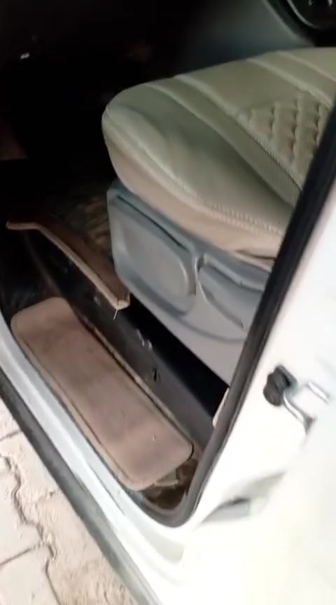السلام عليكم  ستاركس للبيع موديل. 18 معلايه. ومحدثه 21 سياره حلوه كلش كامله من كلشي مابيه اي نقص للاستفسار أكثر على هاذا الرقم. صاحب السياره ***********     للعلم اني مكلف بل نشر  العنوان ديالى بعقوبه. السعر.  220.
