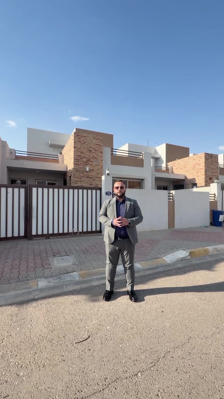 🚨 فرصة ما تتكرر… دار بسعر يخليك تشتري فوراً! 🔥🏠

➖ اعلان رقم ( 3254) ➖
تتوفر وحدة سكنية للبيع 
في مرحلة الاولى من حي المهندسين - مجمع مدينتي السكني
🟩 حالة العقار: جاهز للسكن 
🟩 مساحة العقار: 200 م² 
🟩 نوع الخريطة: فيولا 

🟧 موقع الدار مميز بالقرب من جامع وشريط الخدمات 

______
🟩 للإستفسار :-
يمكنكم مراسلة الصفحة:
ونتشرف بزيارتكم #ALTUN_EMLAK
🕙 علماَ ان اوقات الدوام تبدأ من الساعة العاشرة صباحا وحتى السادسة مساءً
📍 كركوك - مجمع مدينتي السكني - حي الجامعة فيلا رقم 2 
📞 *********** - ***********
يتوفر  ( واتس اب   - فايبر - تليگرام )
______
🌐 ويمكنكم زيارة موقعنا الالكتروني:
www.AltunEmlak.com
