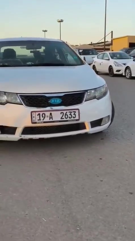 سلام عليكم كيه سيراتو للبيع محرك 1600 جديد توني شاده الله شاهد  موديل 10 السياره ب اسمي ثاني يوم مداور كهربايات كله شغاله حداديه تايرات نص عمر السياره محرك و كير كفاله شرط
***********@ مكاني كربلاء الحر مجمع السلام
