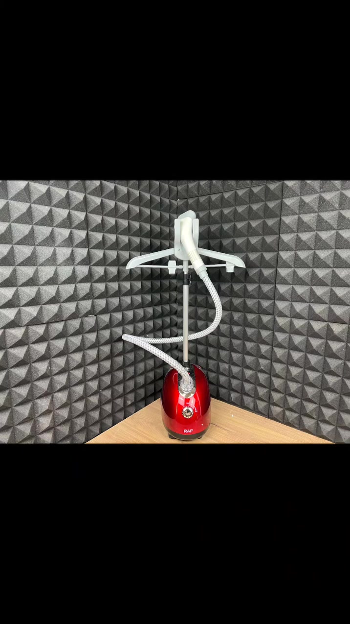 مكواة بخارية عمودية • ١٧٠٠ واط • تنظيف ذاتي