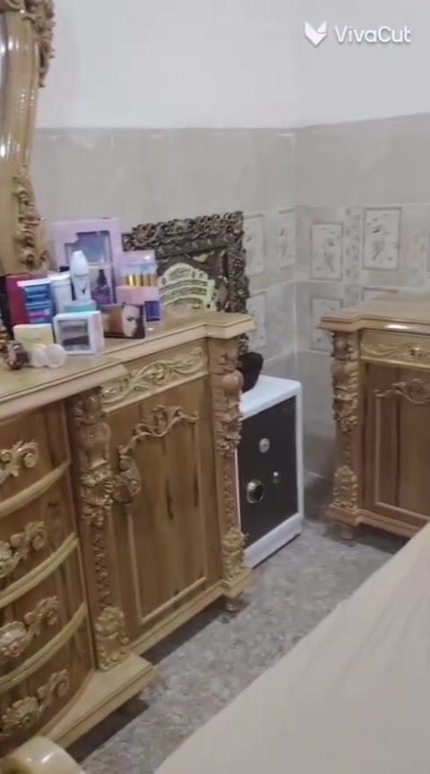 غرفة جديدة • استعمال قليل • الموصل