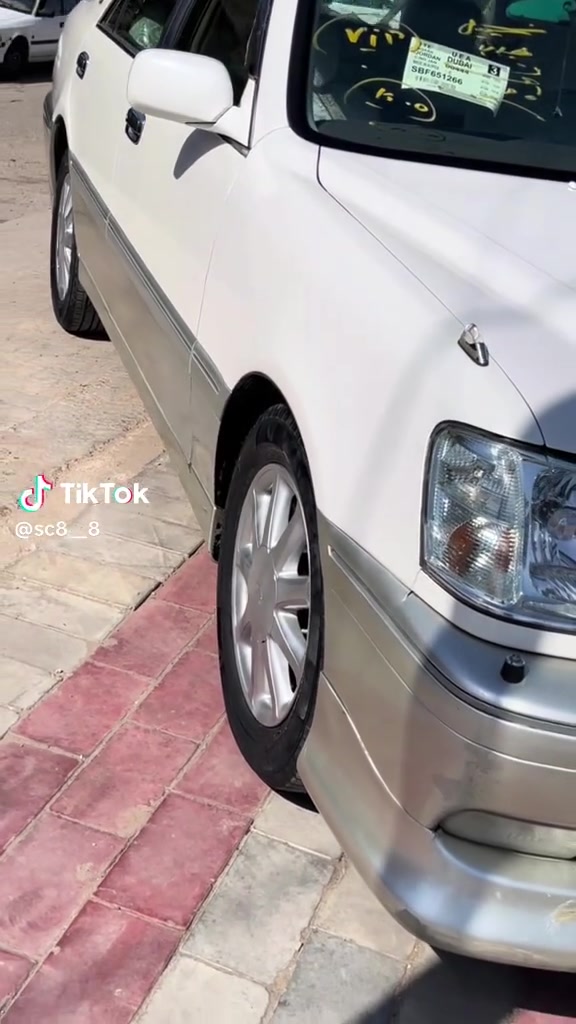 تحية طيبة للجميع
للبيع تيوتا كروان ملكة مديل “2001  
انا عسكري اداوم مطر بغداد الدولي حاليا السياره  عندي بالدوام اذا عندك سياره نرهم مراوس 
مواصفاتها السياره

✅ اصل كرستال 

✅مكينه ديفور الجبير   

✅شاصي 75

✅3دكم  

✅ستيرن كهرباء

✅كشن كهرباء

✅تحكمات خلفية 

✅جام كهرباء 

✅ويل نجمة 

✅تخم تاير جديد  
 

✅سبير + عده كاملة 

✅تبريد ثلج سلبت 
مشروع وطني رقم بصرة انكليزي بسمي ا 
للاتصال على الرقم ما اتواجد على اتصال راسل على الواتساب وارد عليك ادز لك التفاصيل وادز لك الصور مع العلم السياره بها سونار  ***********

