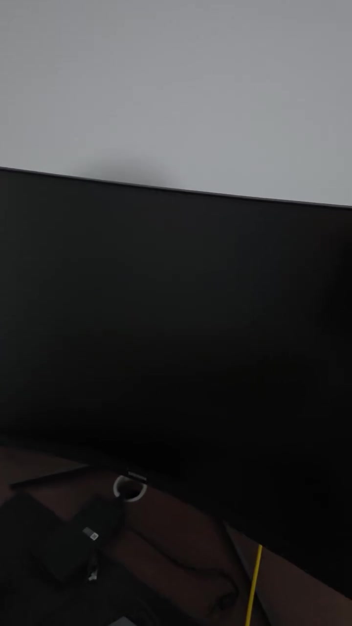 السلام عليكم
شاشة samsung g7 للبيع فقط

Curved
240hz
2k
32 inc
غراضها كاملة 
كارتونة
كيبل دسبلي بورت
المحولة
وكيبل التشغيل 
🔴 الشاشة نظيفة من الاخير لا واكعة لا مضروبة وموجود فيديو بالمنشور فحص للبكسلات مابيها اي مشكلة 

سعرها 450 الف وبيها مجال بسيط جدا ( الجديد مالتها سعرة 665 الف ) 
واتساب فقط ***********
مكاني : كرادة داخل 
توصيل غير متوفر
