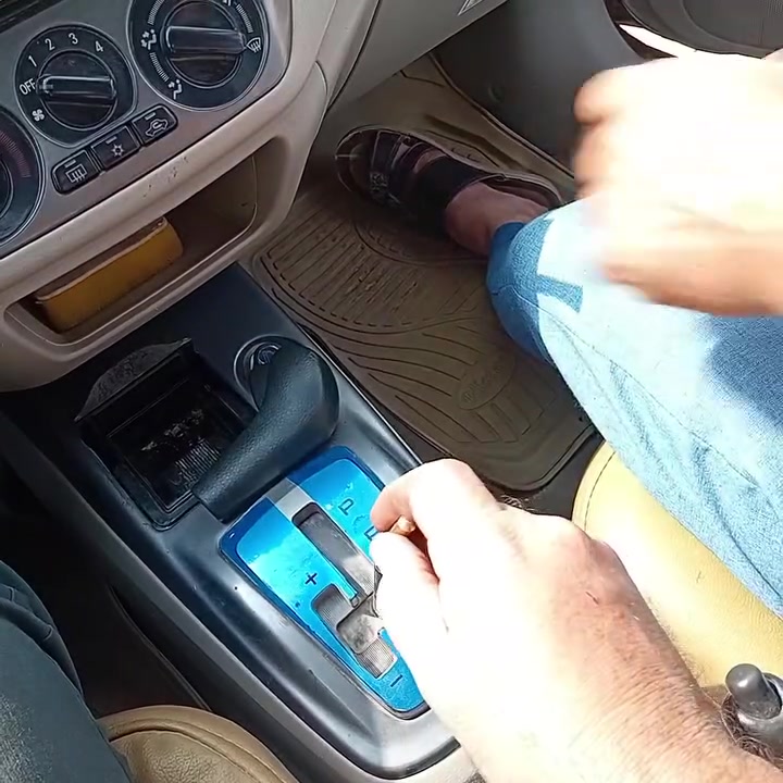 يا الله بسم الله السلام عليكم
 تبديل سيت ملحقات القبضه
الفايبرة النحاسيه والطره السوداء وزوج براغي
العنوان  الحويش طريق بغداد بعقوبه المدخل قرب مطعم سامان السياحي ***********
