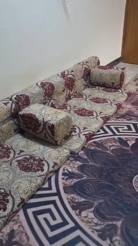 جلسة للبيع ب50 الف مكاني تنومة صالحية ***********
